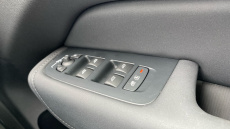 Volvo XC60 2.0 B5P Ultra Dark 5dr AWD Geartronic Petrol Estate